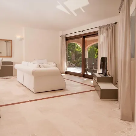 Sleeps 6 Pool Air Con Wifi Villa